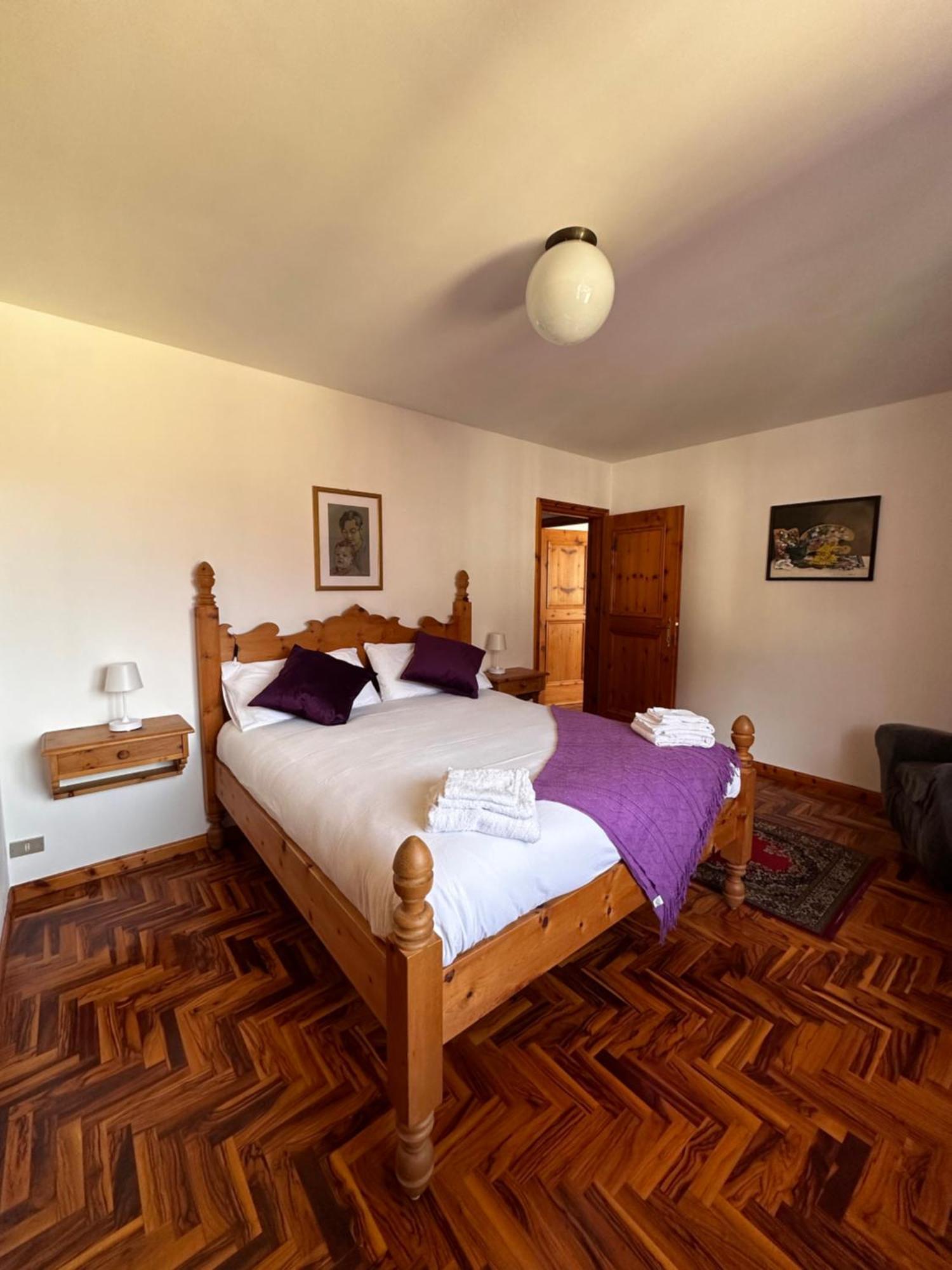 Ampio Appartamento Con Vista “Casa Magro” 티라노 외부 사진